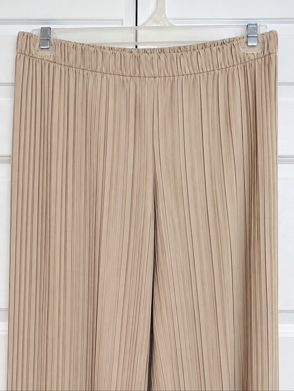Uniqlo Plisse Wide Leg Pants Beige Minimalist Clean Girl Quiet Luxury Boho S/M - Picture 7 of 11
